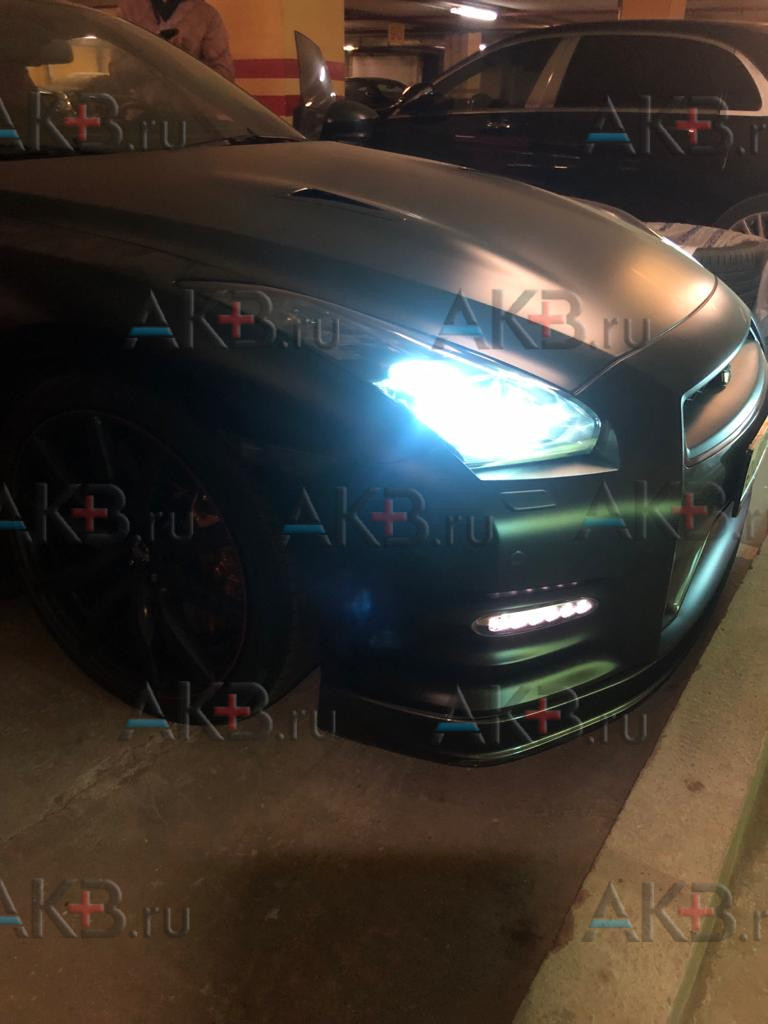 Замена аккумулятора на Nissan GT-R 2013 – 2016 3.8 (540 л.с.)