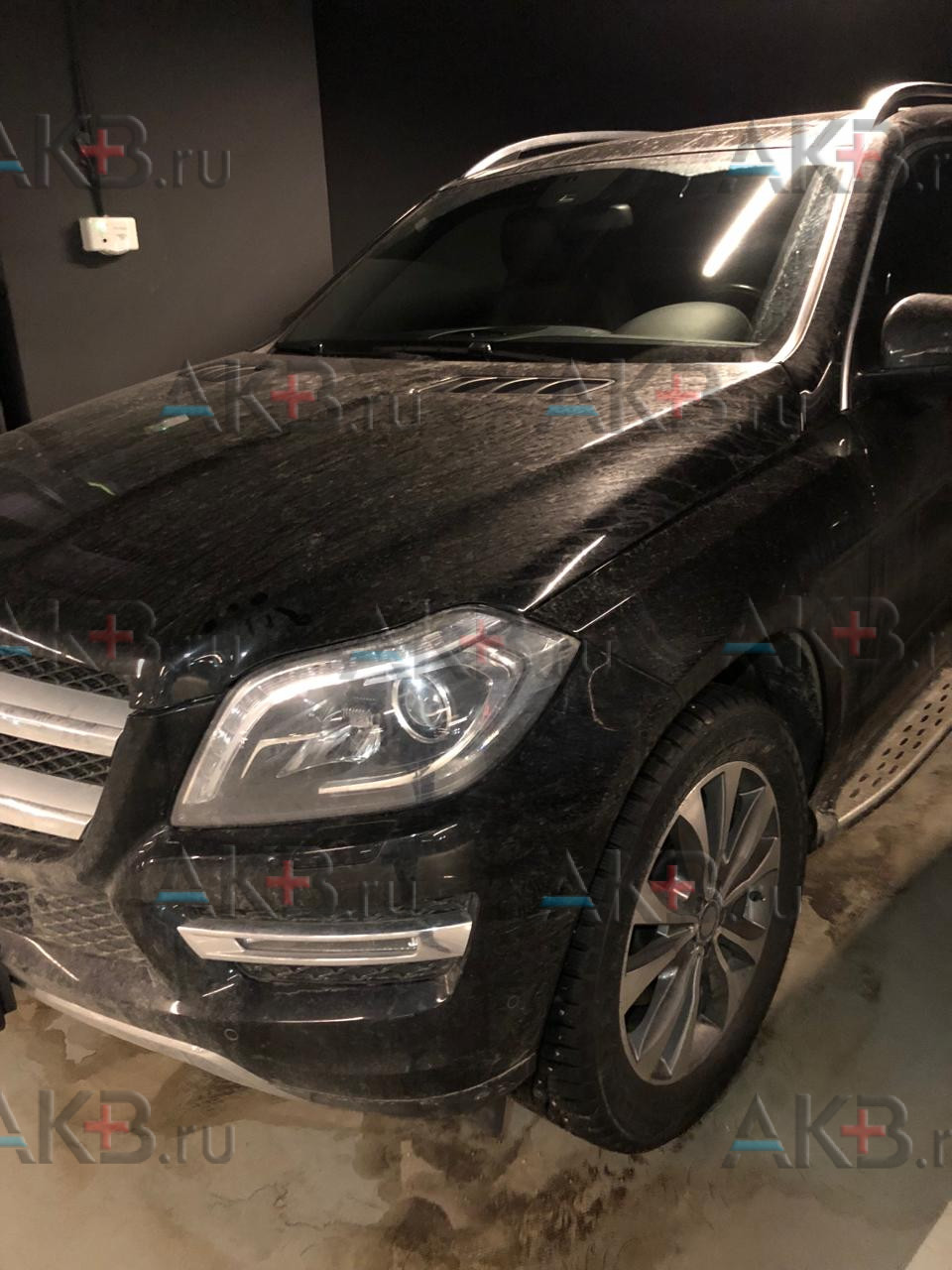 Замена аккумулятора на Mercedes-Benz GL-klasse II (X166) 2012 – 2016 400 3.0 (333 л.с.)