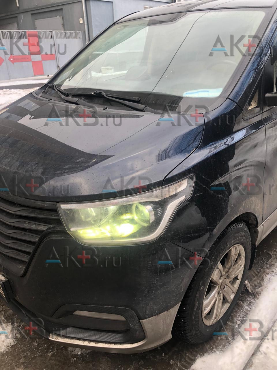 Замена аккумулятора на Hyundai Starex (H-1) II Рестайлинг 2015 – 2018 2.5d (170 л.с.)