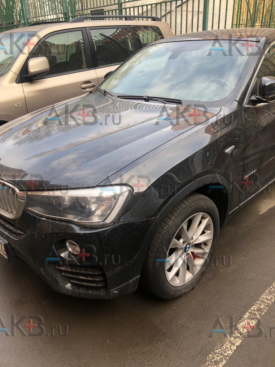 Замена аккумулятора на BMW X4 I (F26) 2014 - 2018 28i 2.0 (245 л.с.)