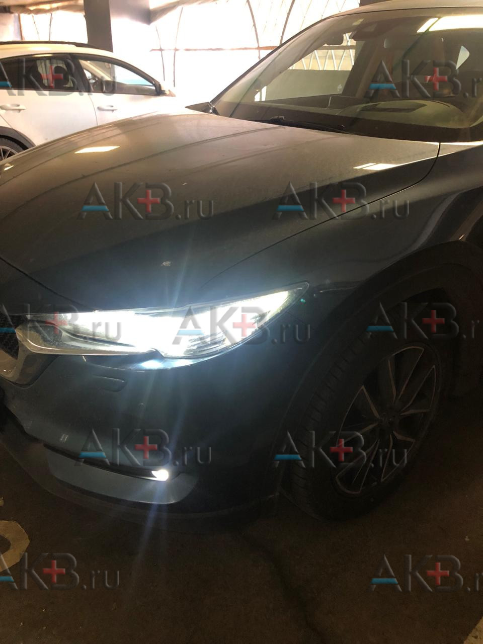 Замена аккумулятора на Mazda CX-5 I Рестайлинг 2015 - 2017 2.5 (192 л.с.)