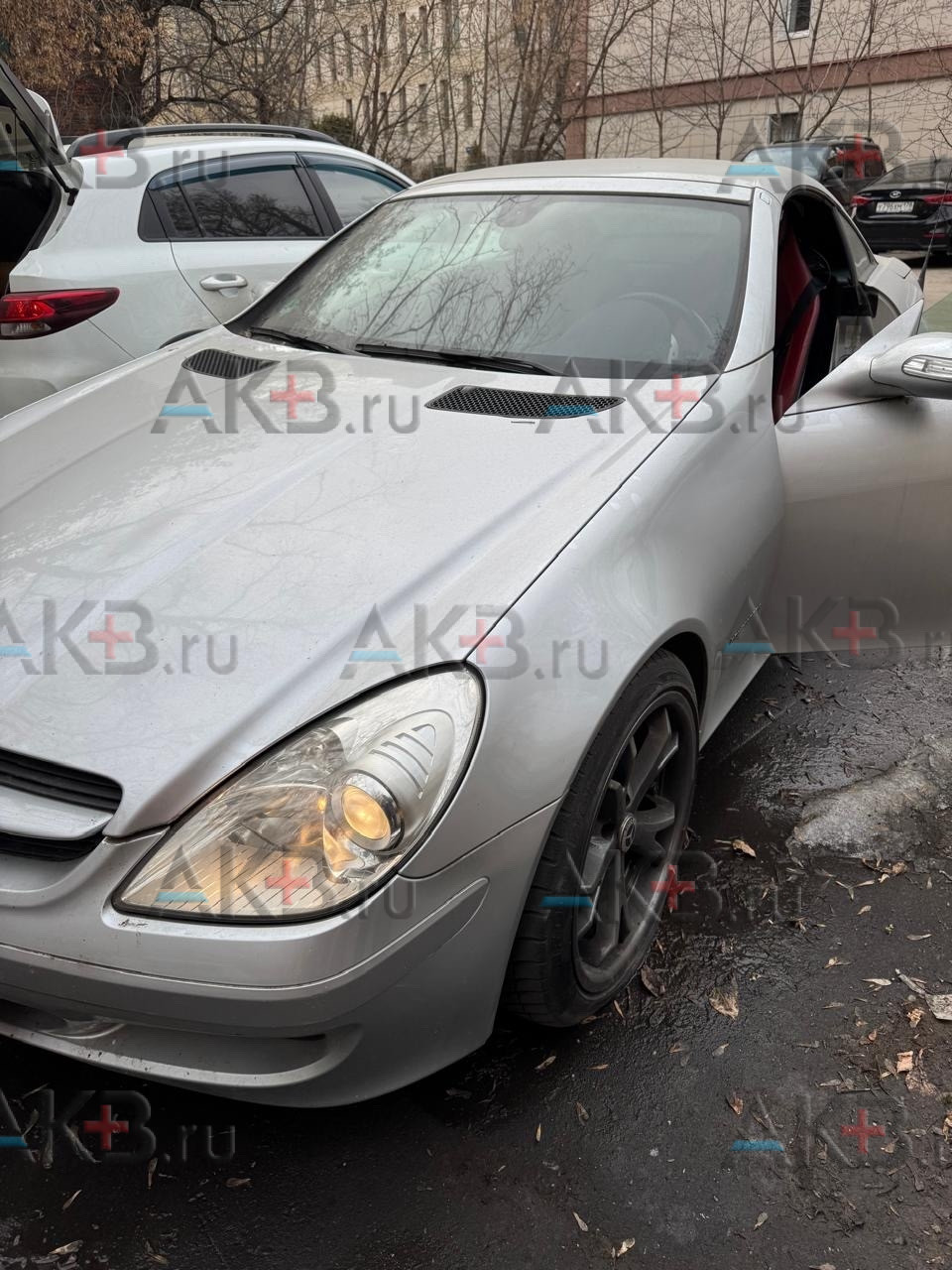 Замена аккумулятора на Mercedes-Benz SLK-klasse II (R171) 2004 - 2008 200 1.8 (163 л.с.)