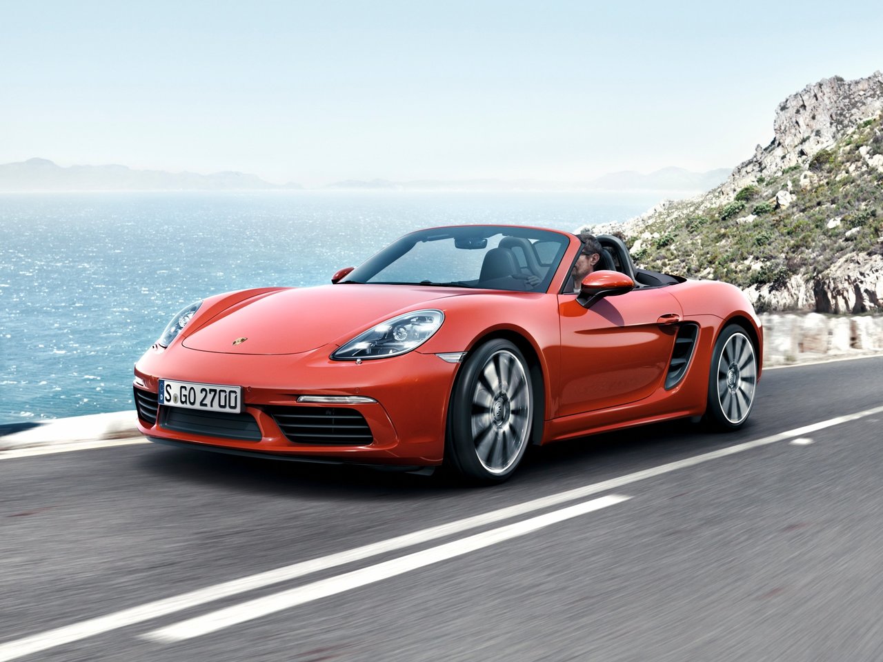 Porsche Boxster IV 718 (982) 2016 - н.в. 2.0 (300 л.с.)